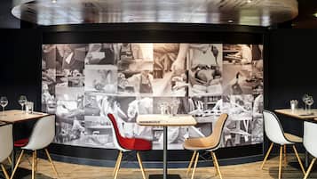 Lunch and dinner served