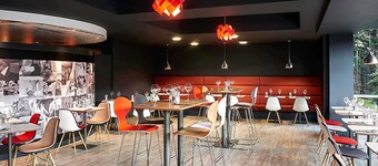 ibis Swansea
