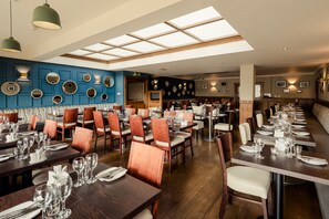 Breakfast and dinner served - Rochestown Lodge Hotel (Dublin)