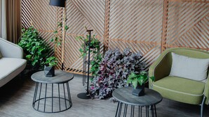 Coffee shop