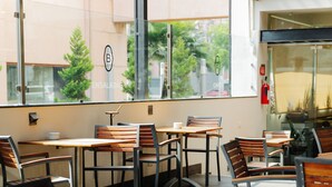 Coffee shop