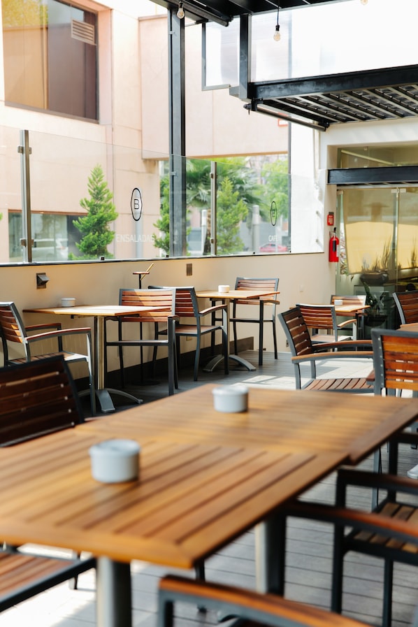 Coffee shop
