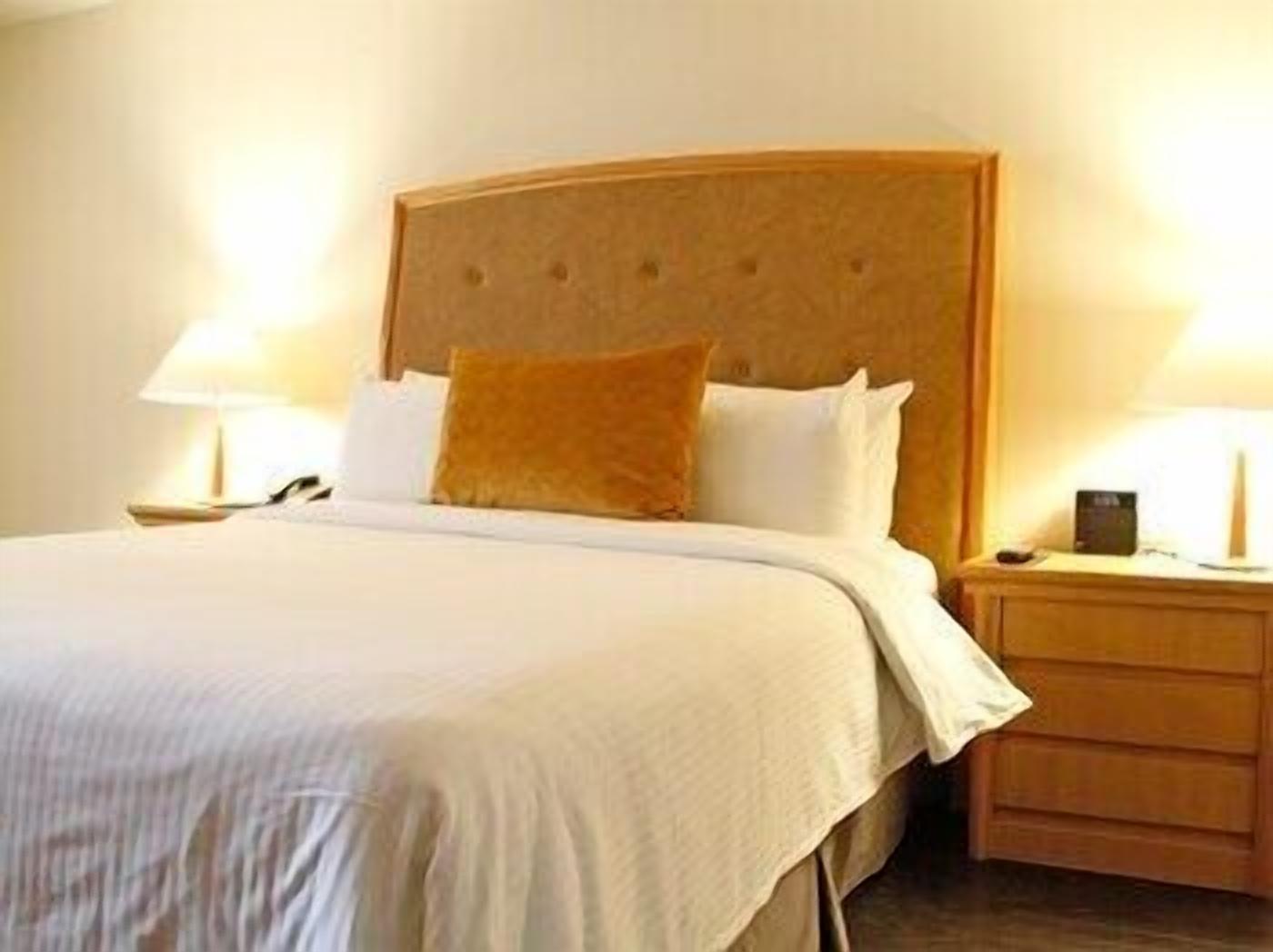 In-room safe, desk, laptop workspace, soundproofing