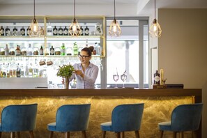 Bar (en la propiedad)