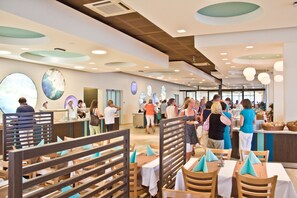Desayuno buffet incluido todos los días