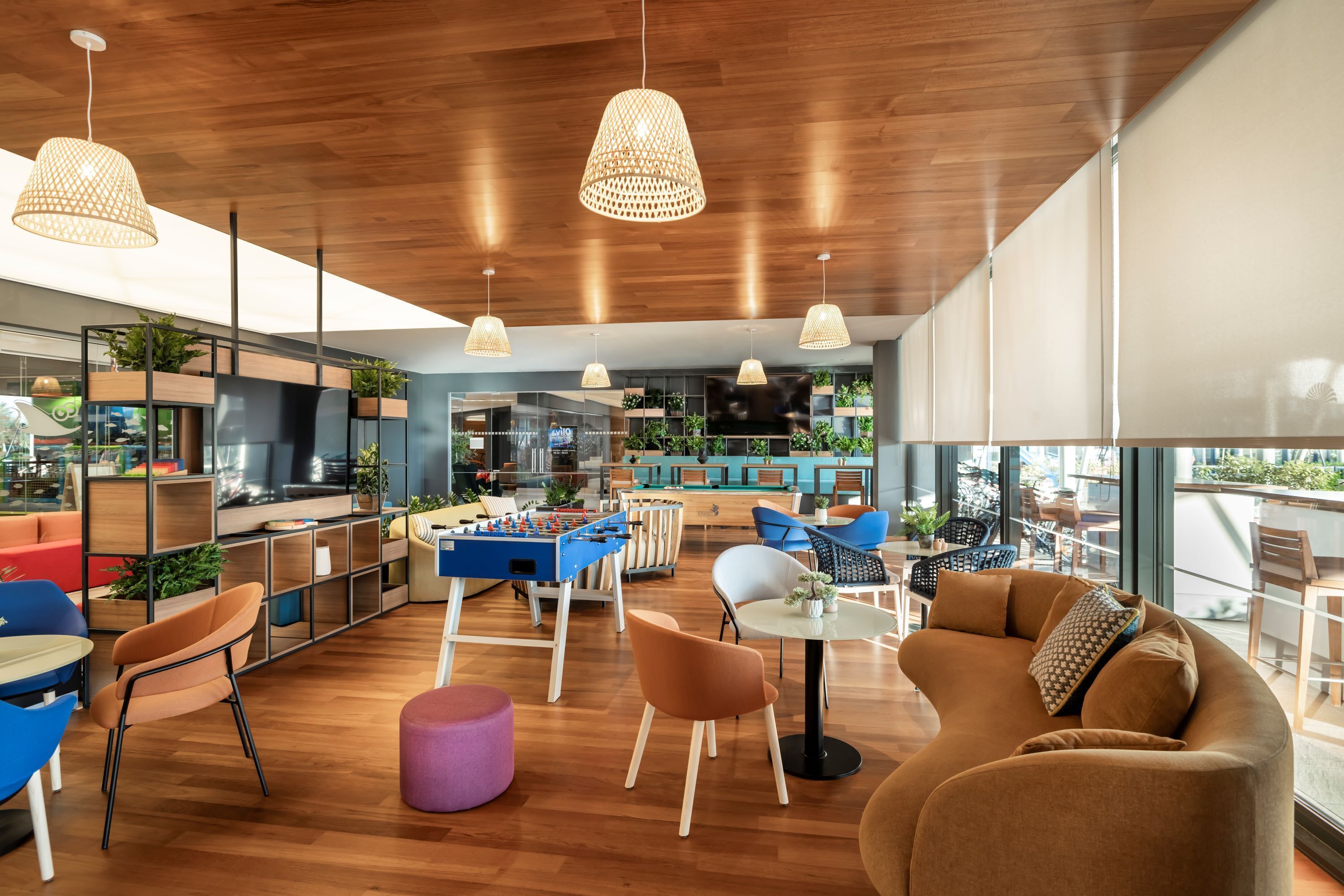 breakfast, dinner served; mediterranean cuisine, sea views