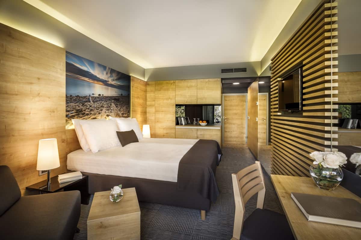 Room for 2+1 | Minibar, in-room safe, desk, WiFi (free)