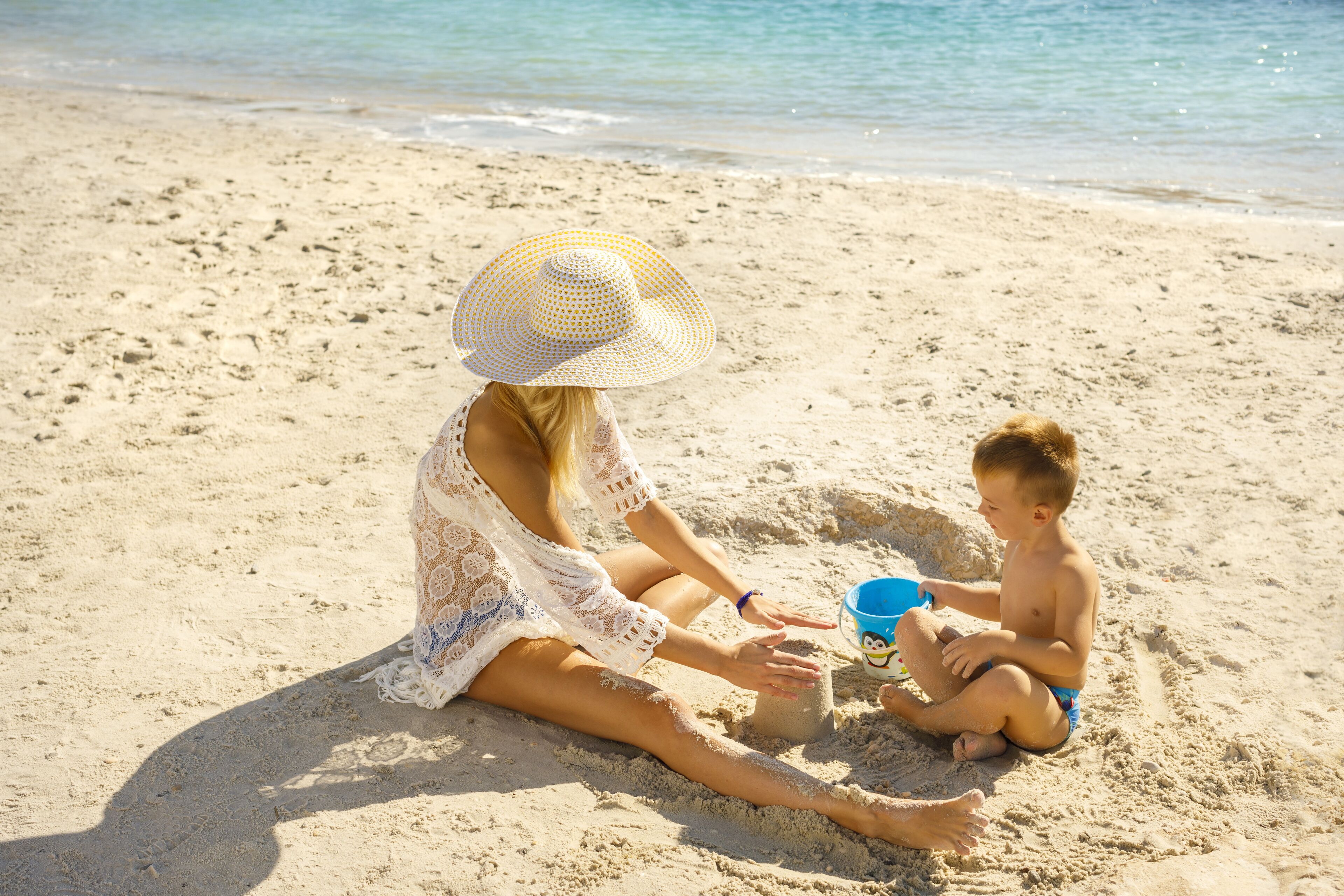 Playa privada en los alrededores, traslado desde/hacia la playa gratis