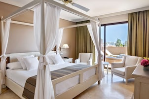 Premium bedding, minibar, in-room safe, desk