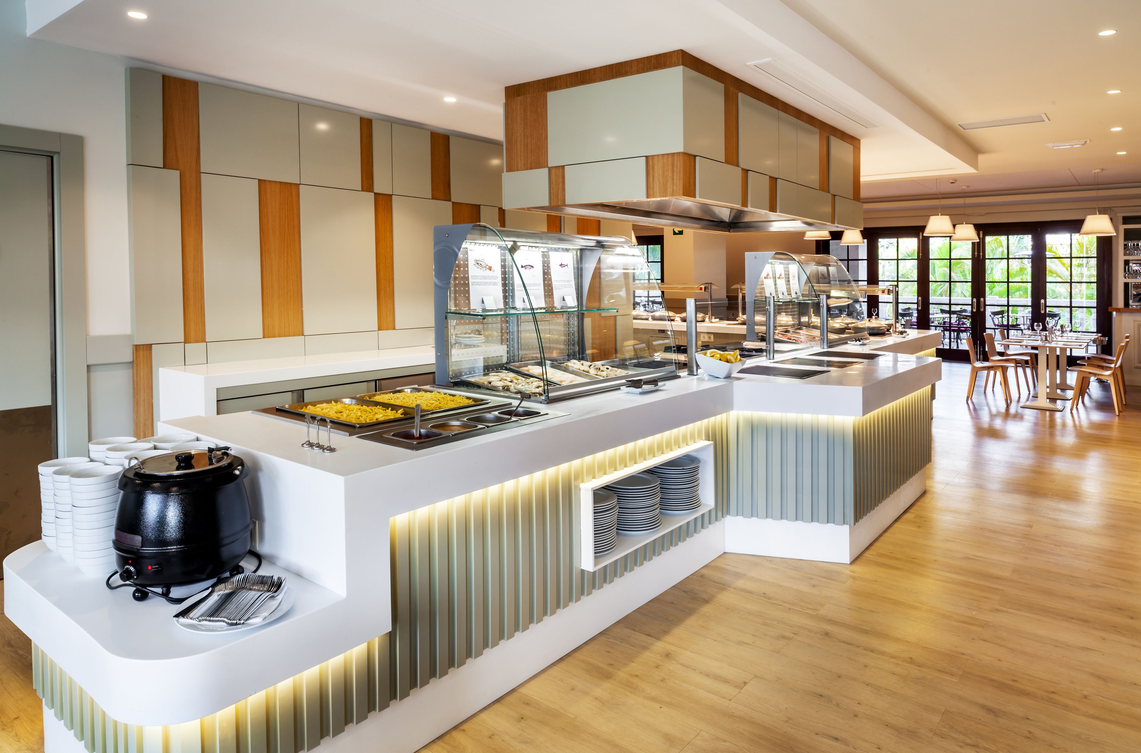 2 restaurants, lunch, dinner served; mediterranean cuisine