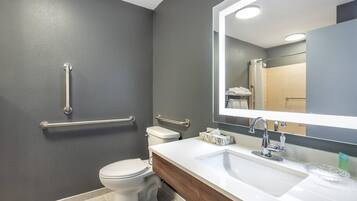 Room, 1 Queen Bed, Accessible, Non Smoking | Pillow-top beds, blackout curtains, iron/ironing board, free WiFi