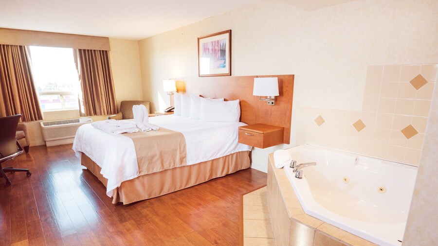 Rosslyn Inn and Suites