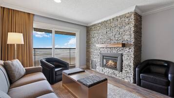 Bureau, fer et planche Ă repasser, Wi-Fi gratuit, draps fournis