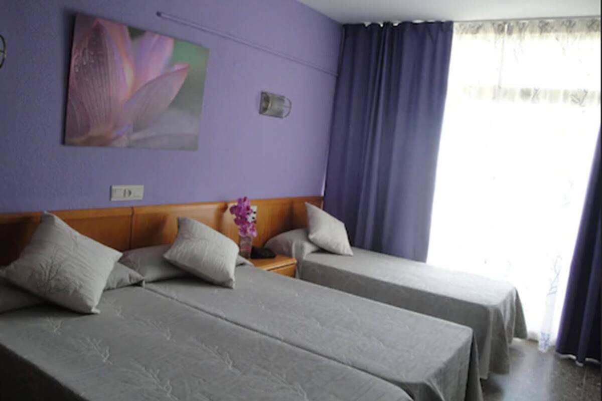 In-room safe, blackout drapes, WiFi (free), bed sheets