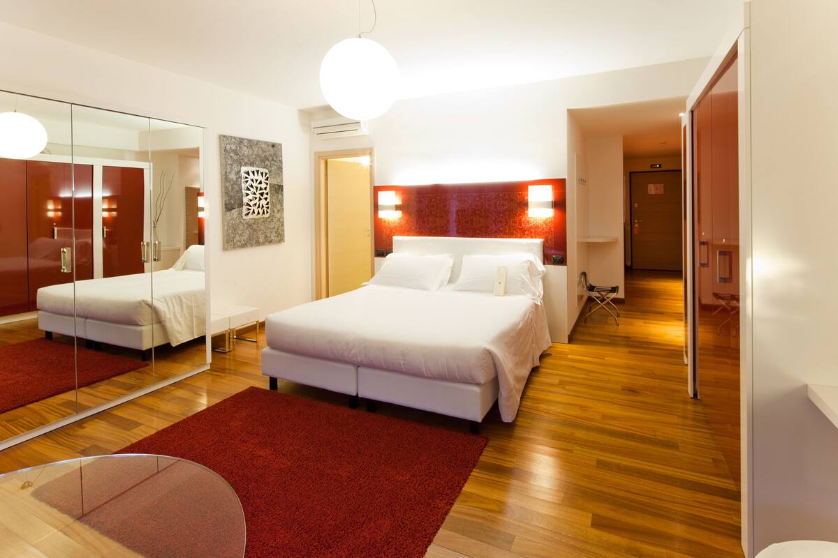 Superior Apartment | Premium bedding, down comforters, pillowtop beds, in-room safe