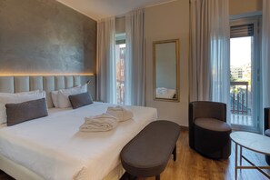 Kamar Eksekutif | Seprai premium, selimut bulu angsa, bantalan ekstra lembut, dan brankas