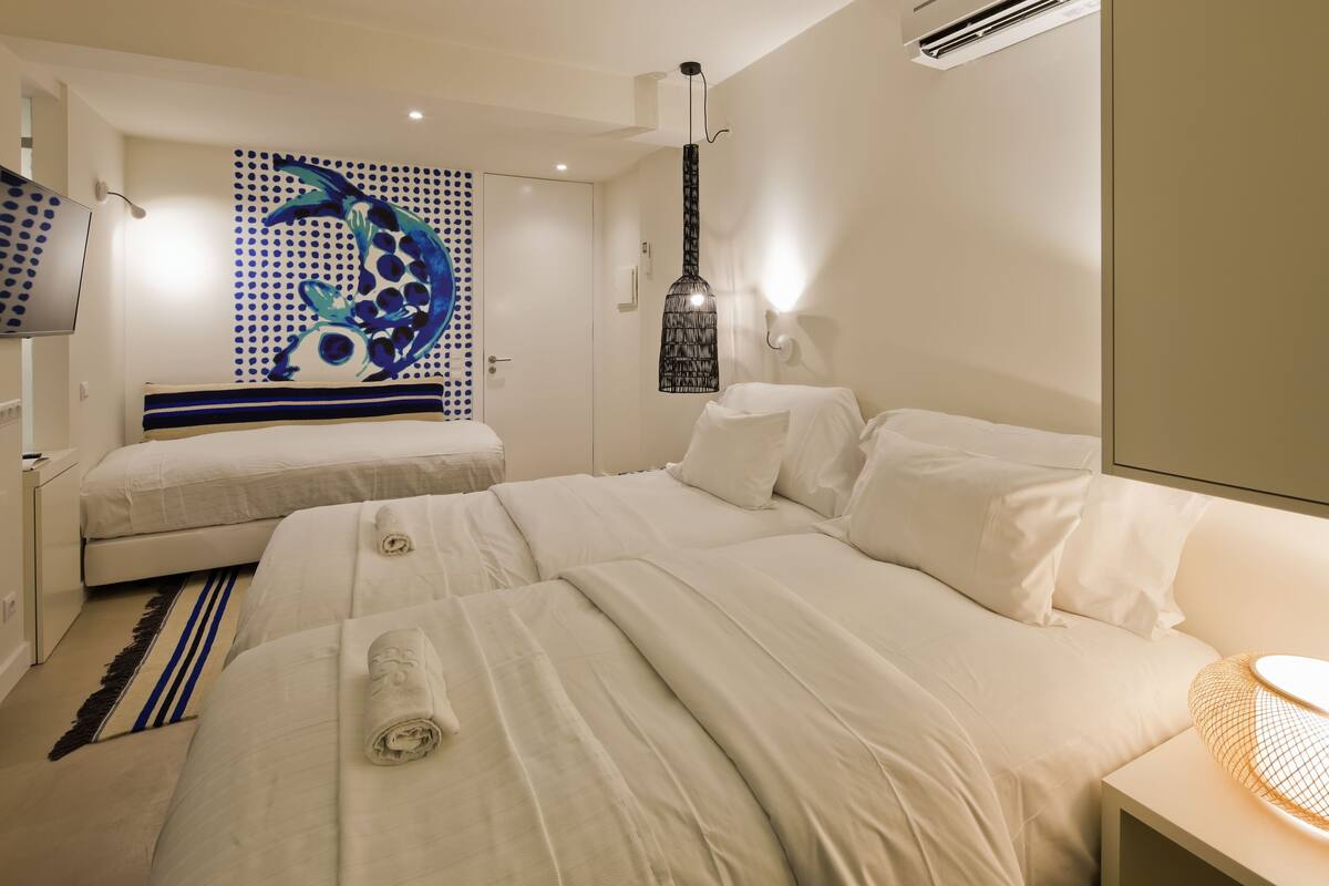 deluxe double or twin room | 1 bedroom, premium bedding, in-room safe, soundproofing