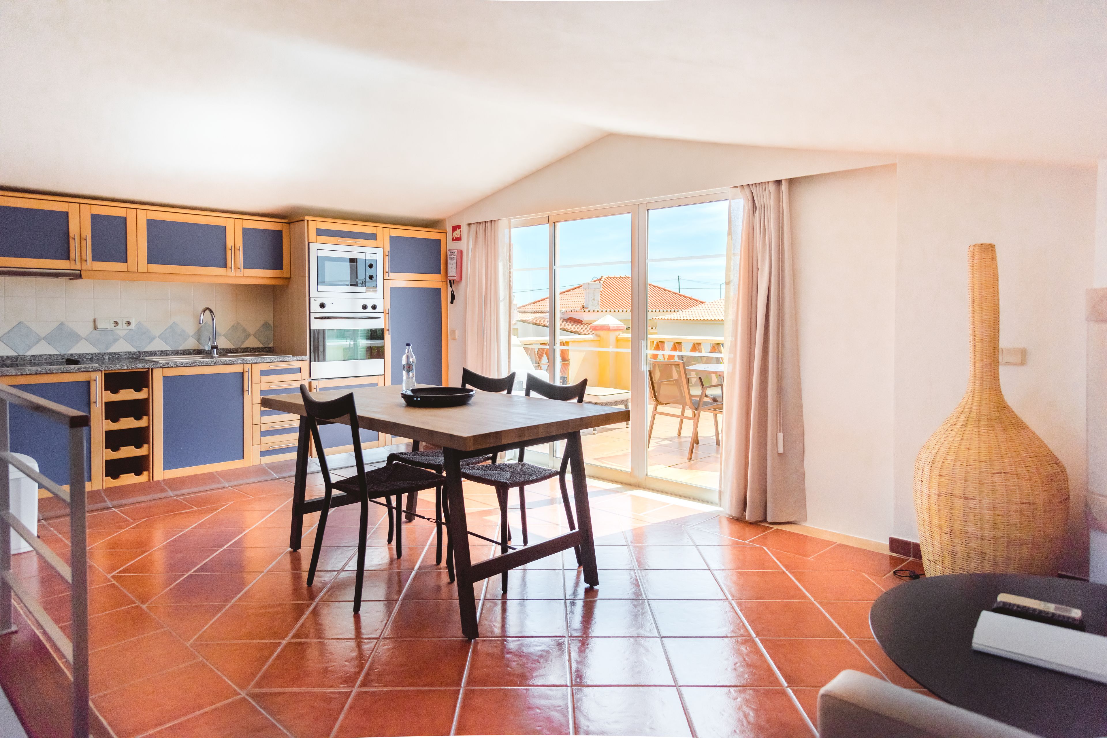 superior studio | private kitchen | coffee/tea maker, reusable coffee/tea filters