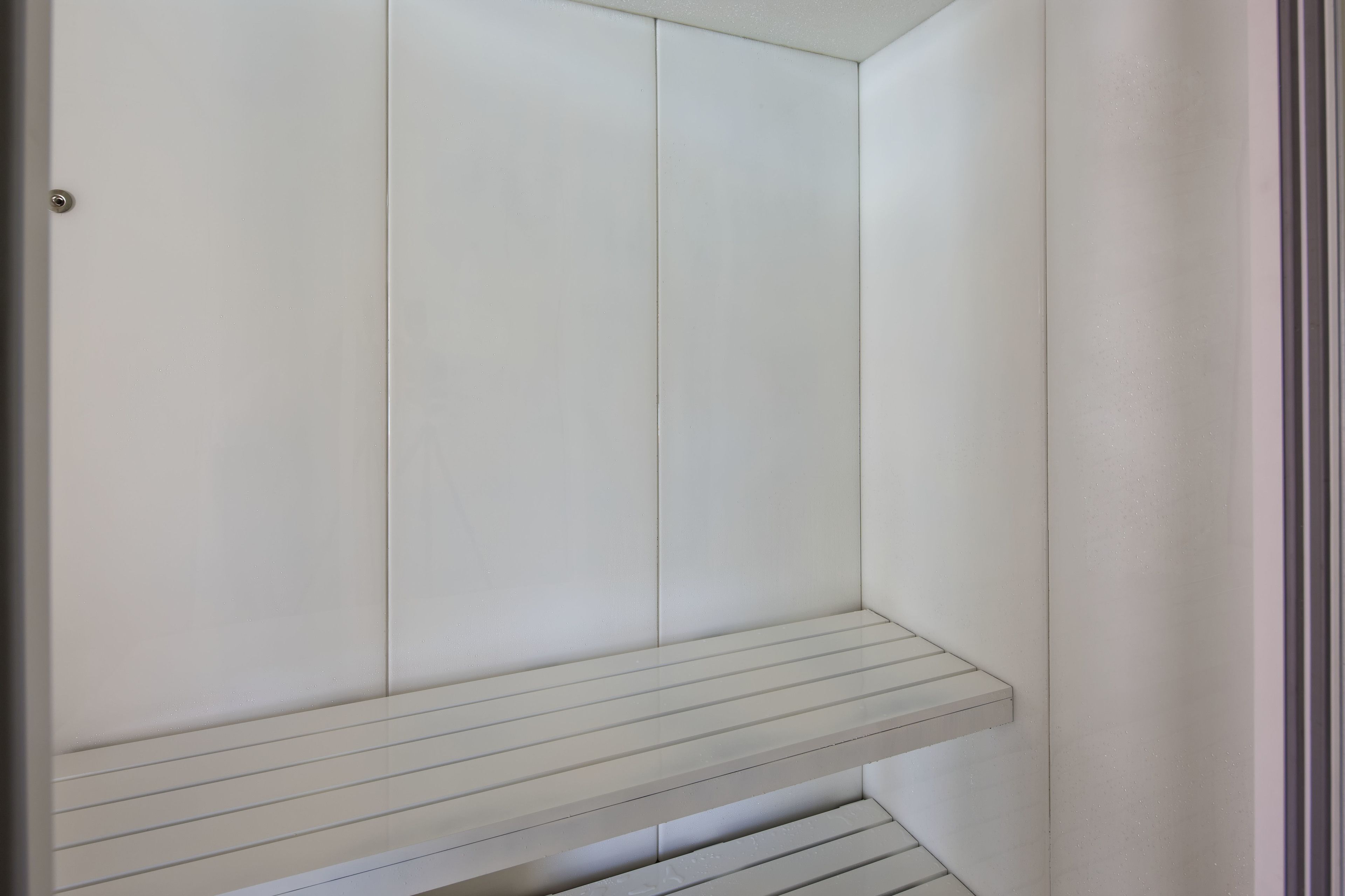 massage/treatment rooms, massages