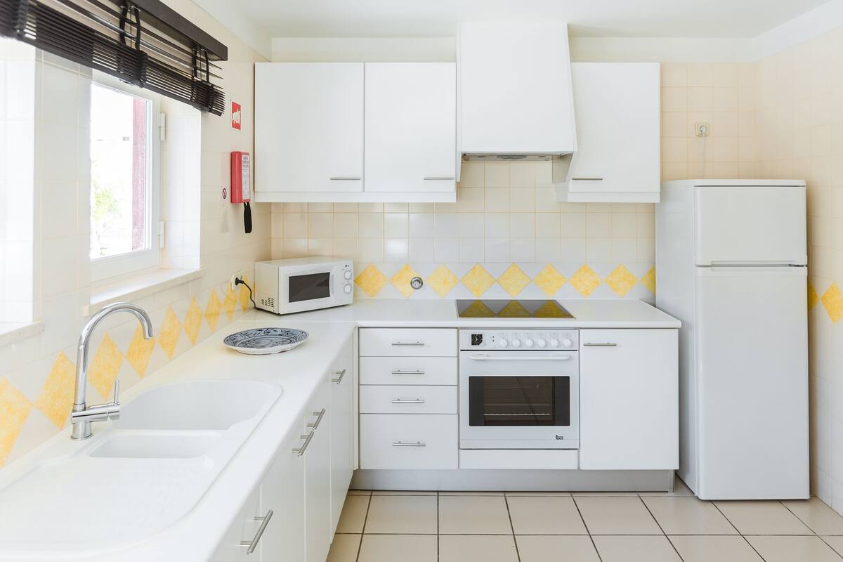 superior studio | private kitchenette | coffee/tea maker, reusable coffee/tea filters