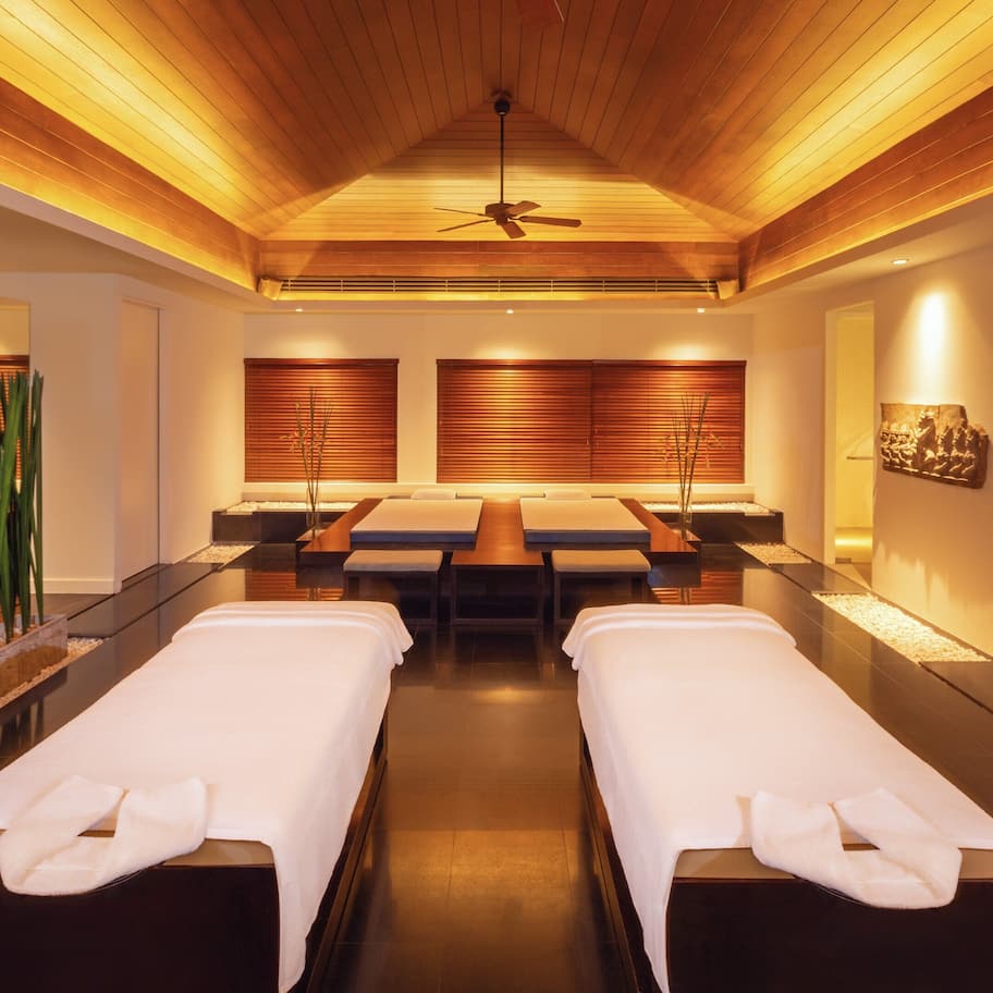 Couples treatment rooms, body treatments, body wraps, body scrubs