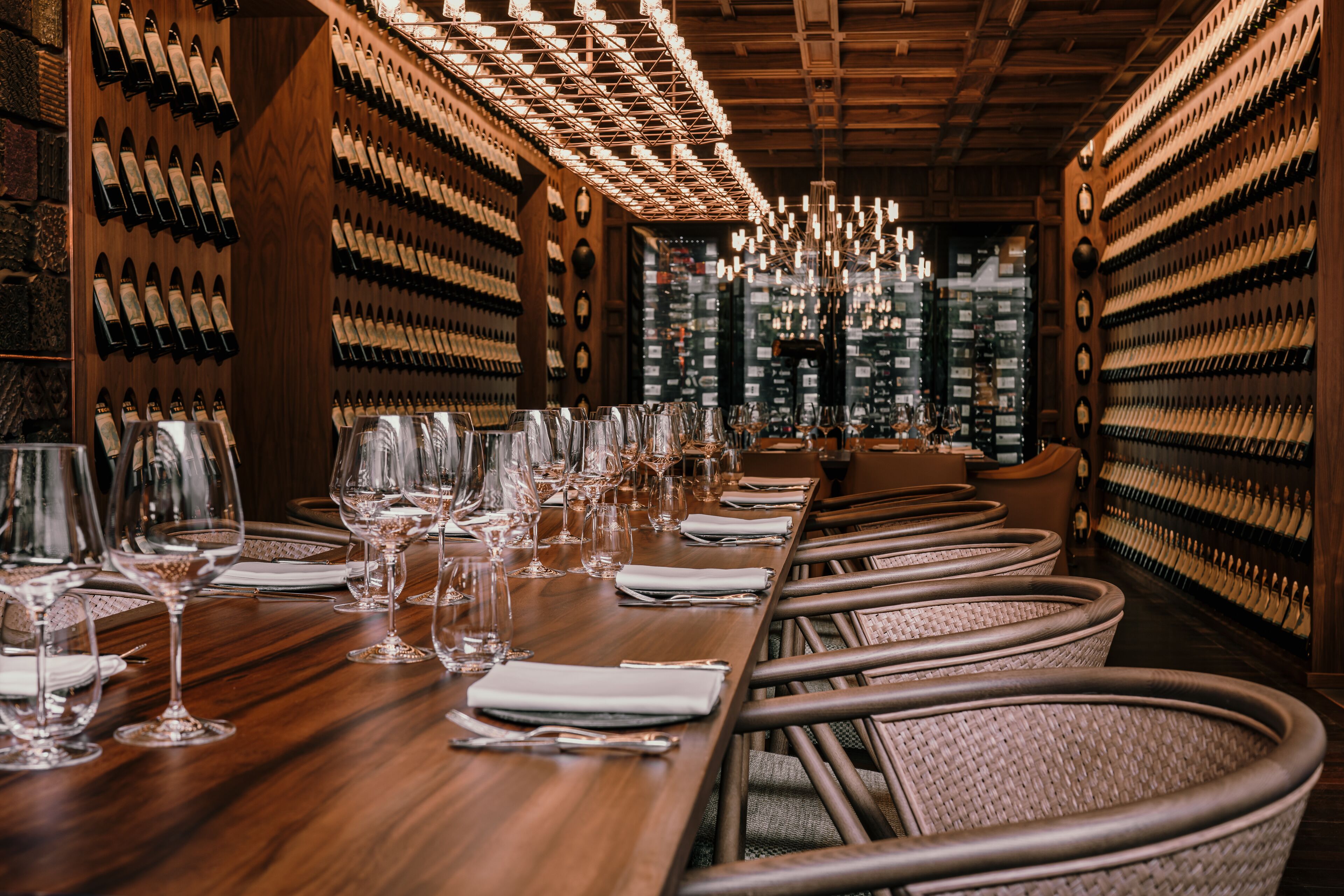 3 restaurants servant le petit déjeuner, spécialités Cuisine thaï