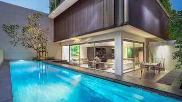 Presidential Penthouse Loft | Minibar, in-room safe, desk, laptop workspace