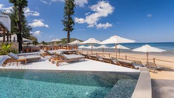 3 restaurants, breakfast, lunch served; Thai cuisine