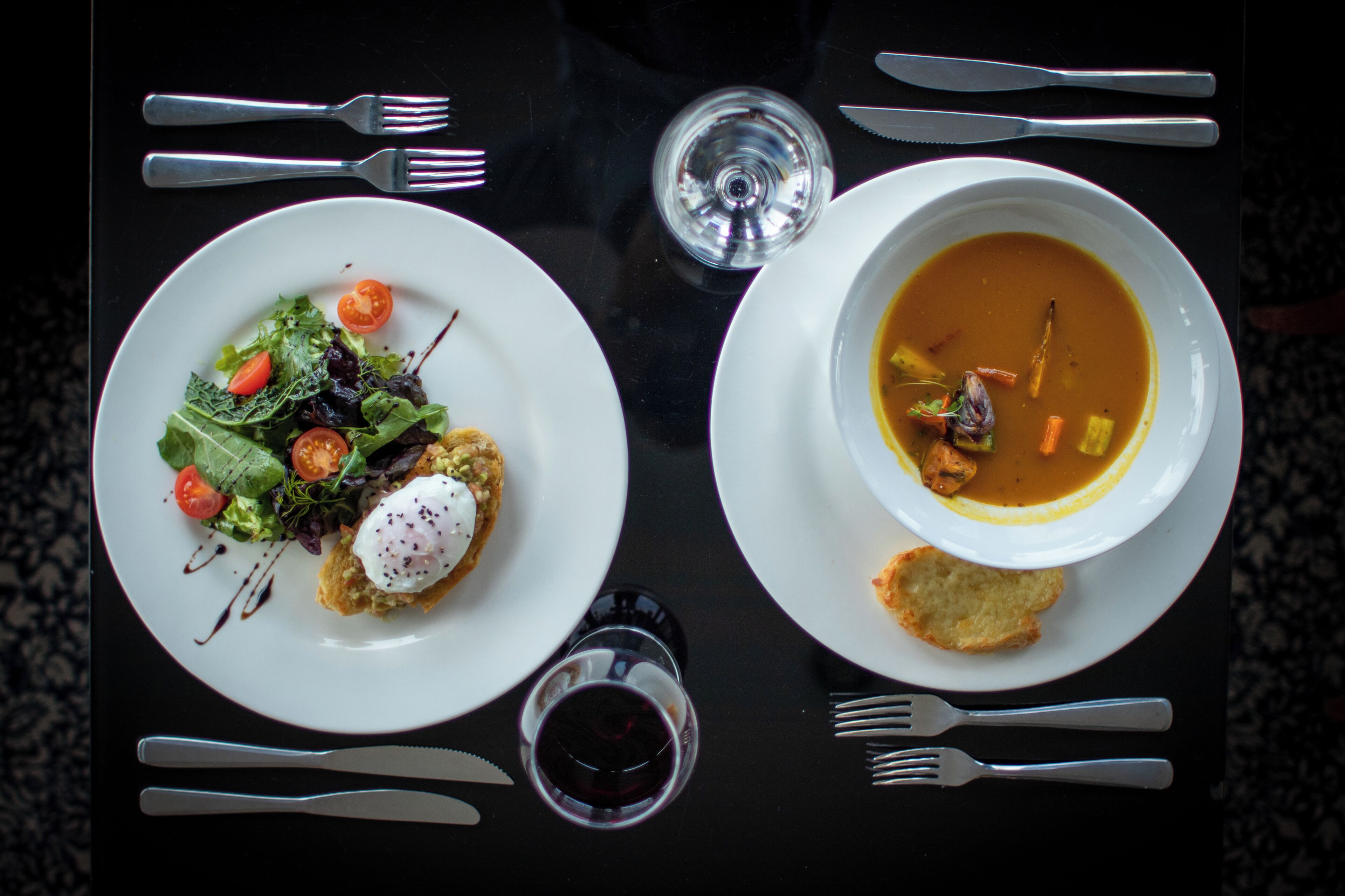 breakfast, lunch and dinner served