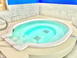 Pool - Holiday Inn Hotel & Suites Regina by IHG (Regina)