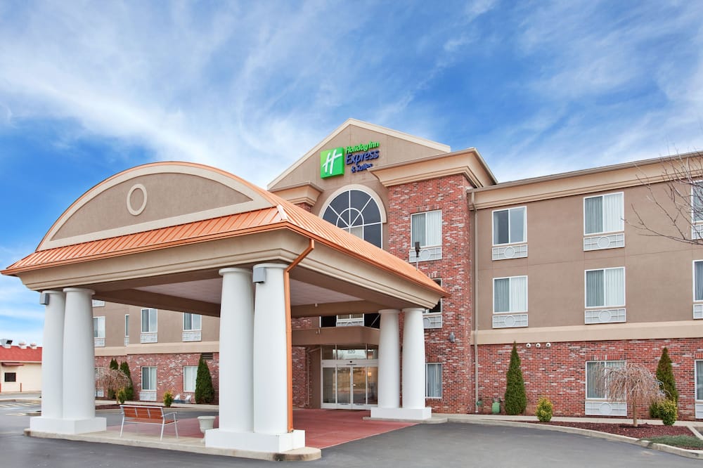 Holiday Inn Express & Suites Farmington, an IHG Hotel