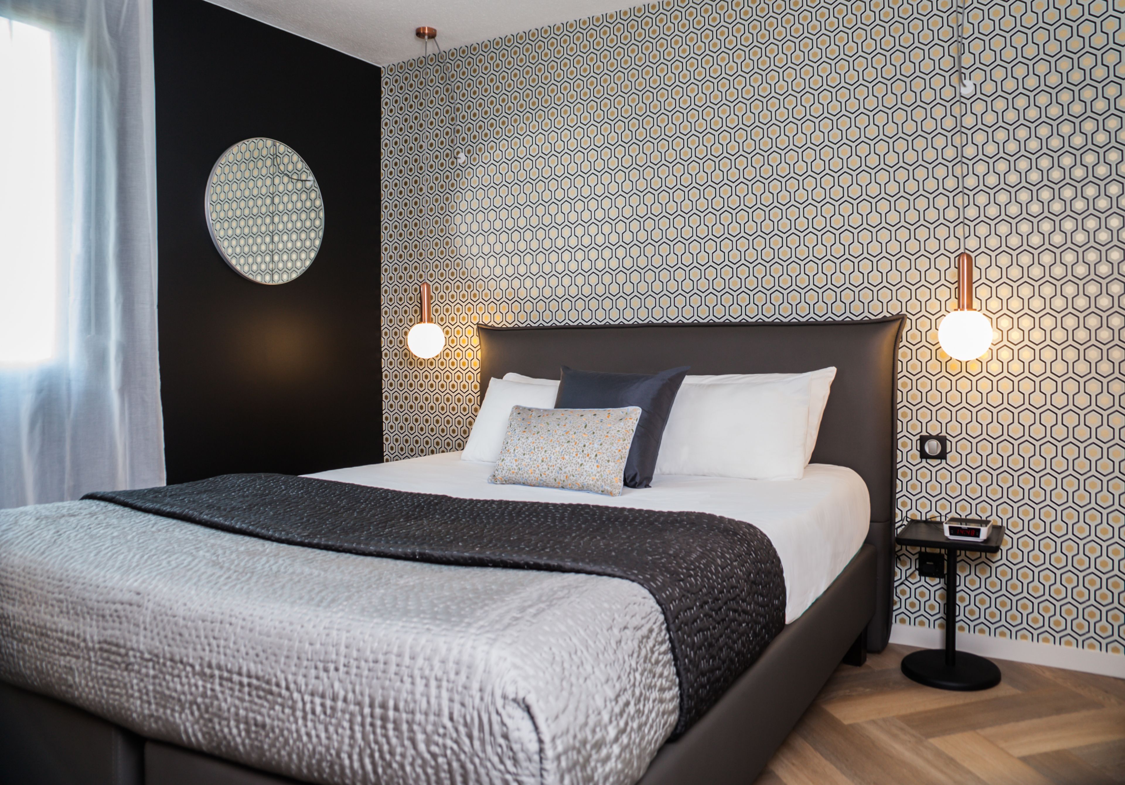 1 bedroom, in-room safe, desk, blackout curtains