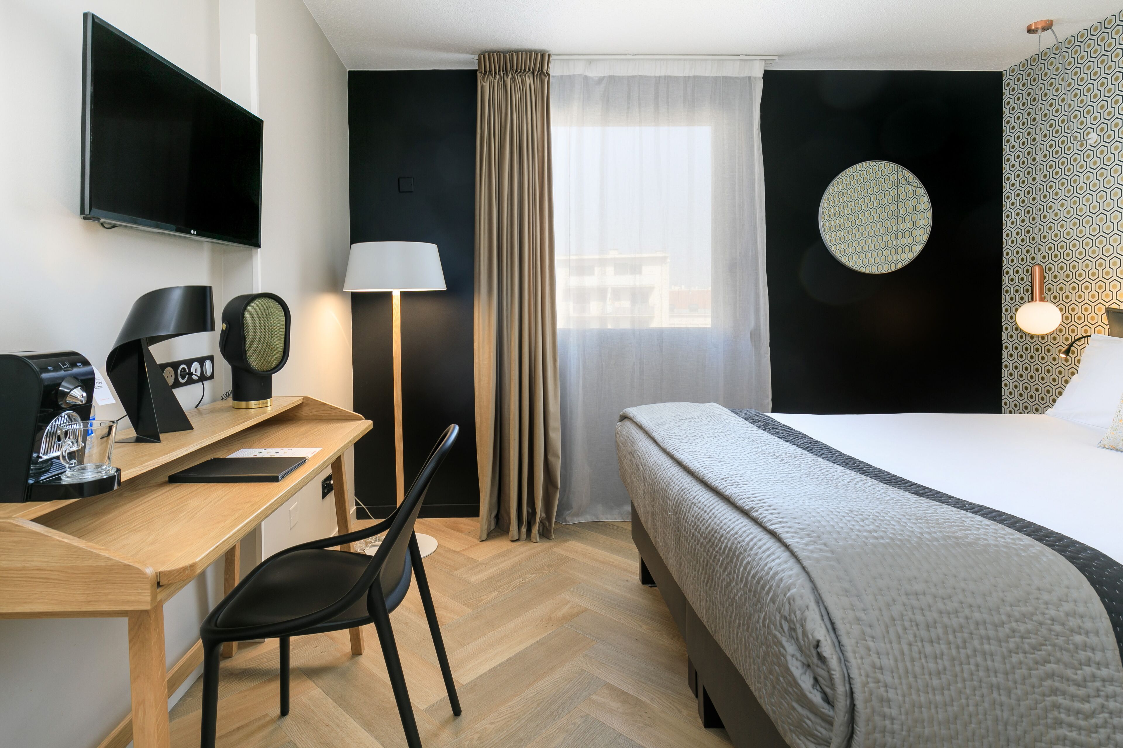 comfort double room | 1 bedroom, in-room safe, desk, blackout curtains