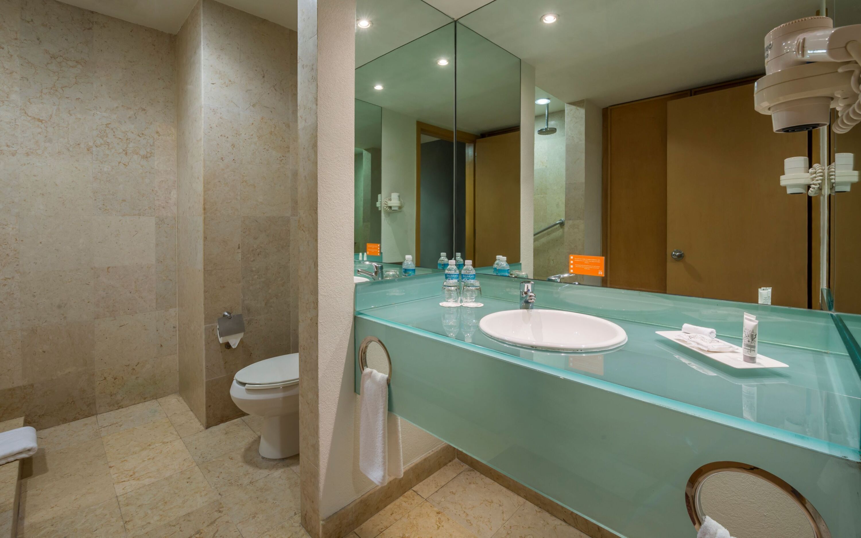 shower, rainfall showerhead, free toiletries, hair dryer