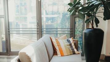 Siddeområde i lobbyen