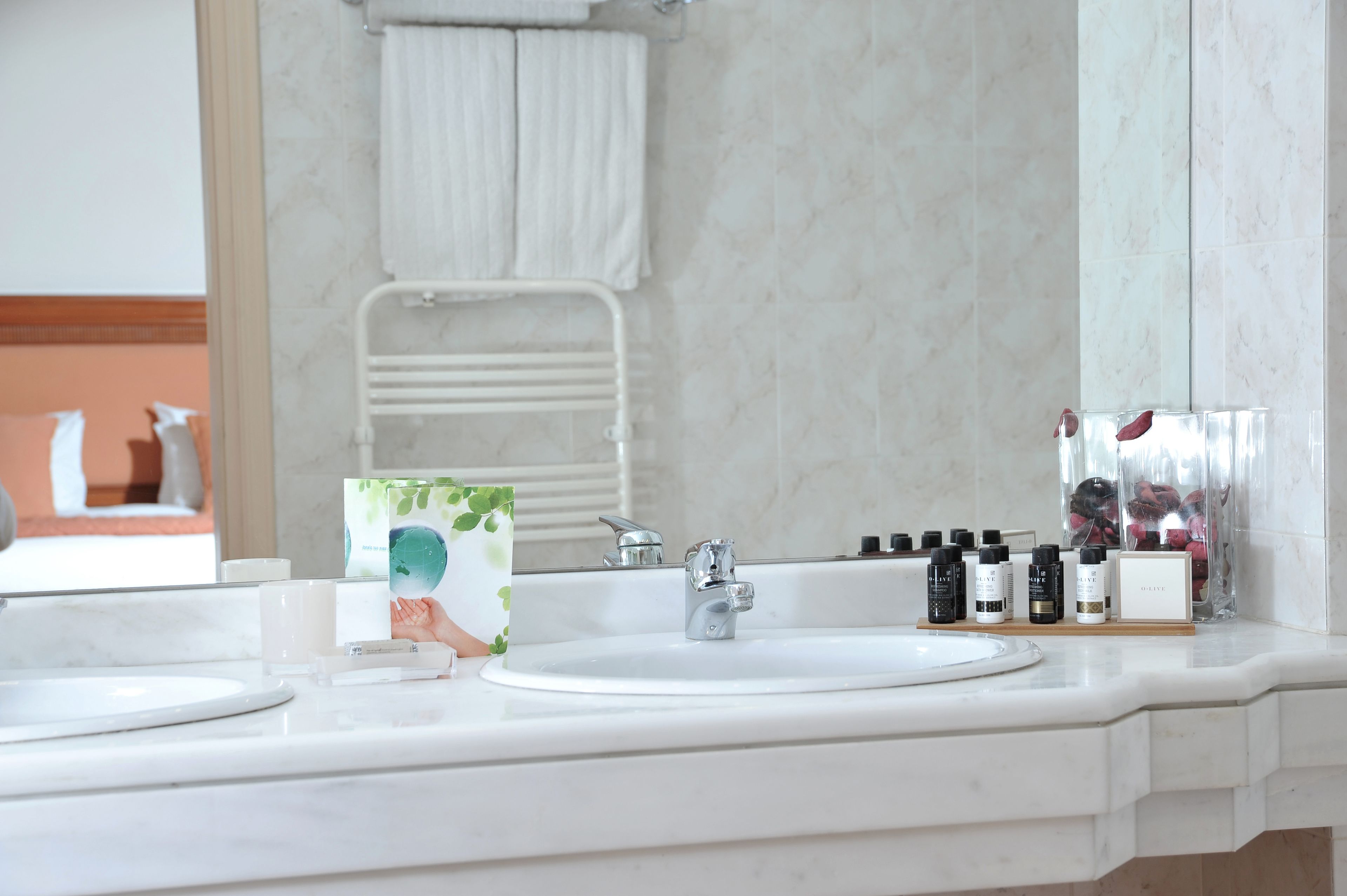 Foto - Athens Atrium Hotel & Jacuzzi Suites