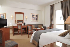 Executive Room, Jetted Tub - Athens Atrium Hotel and Suites (Athens)