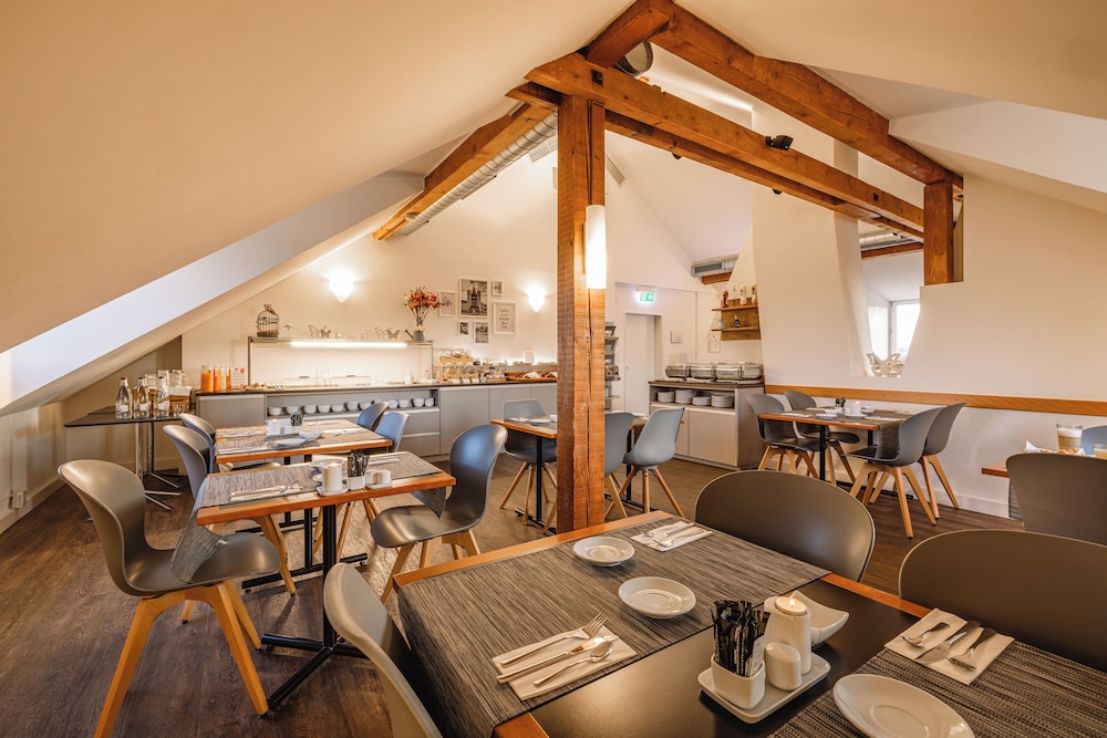 Hotel Spalentor Basel by null