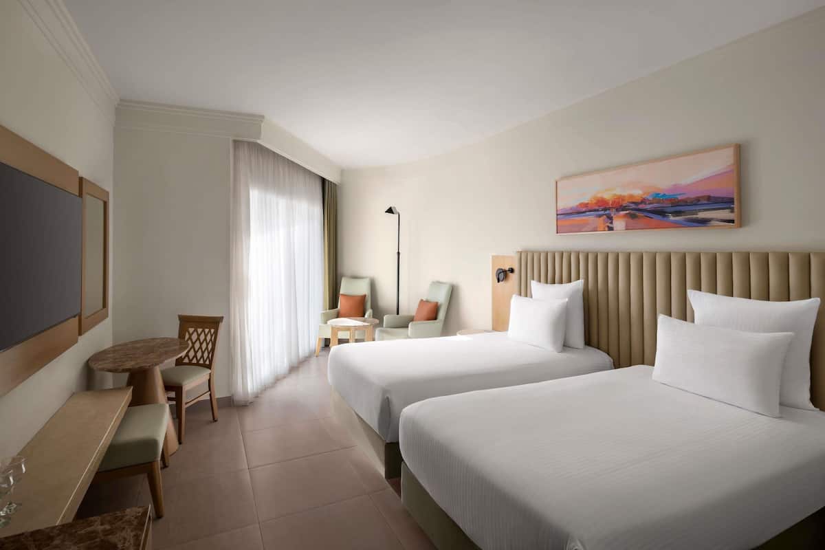 1 Schlafzimmer, Minibar, Zimmersafe, Schreibtisch