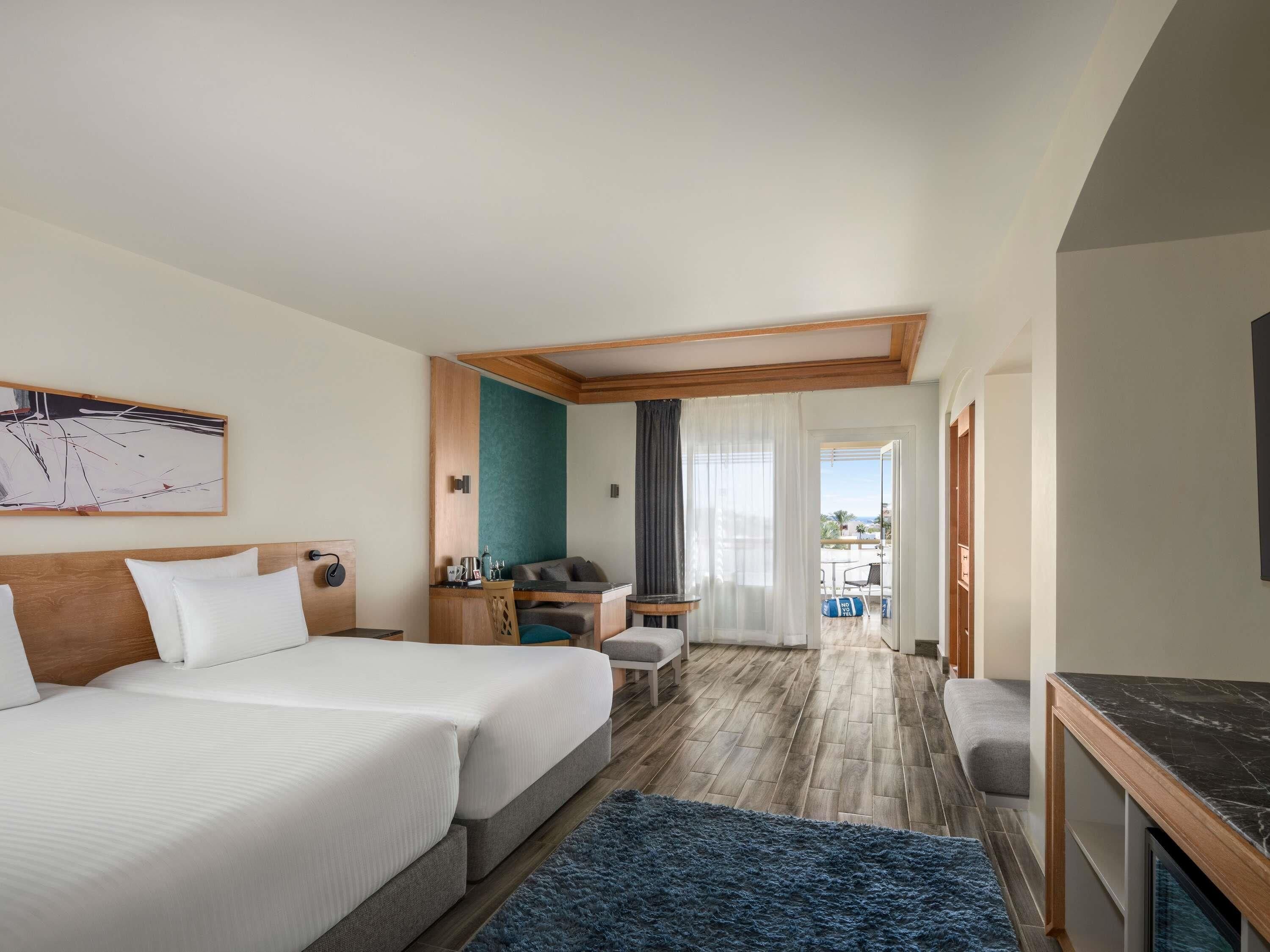 Standard Room, 2 Single Beds (Palm Wing)
