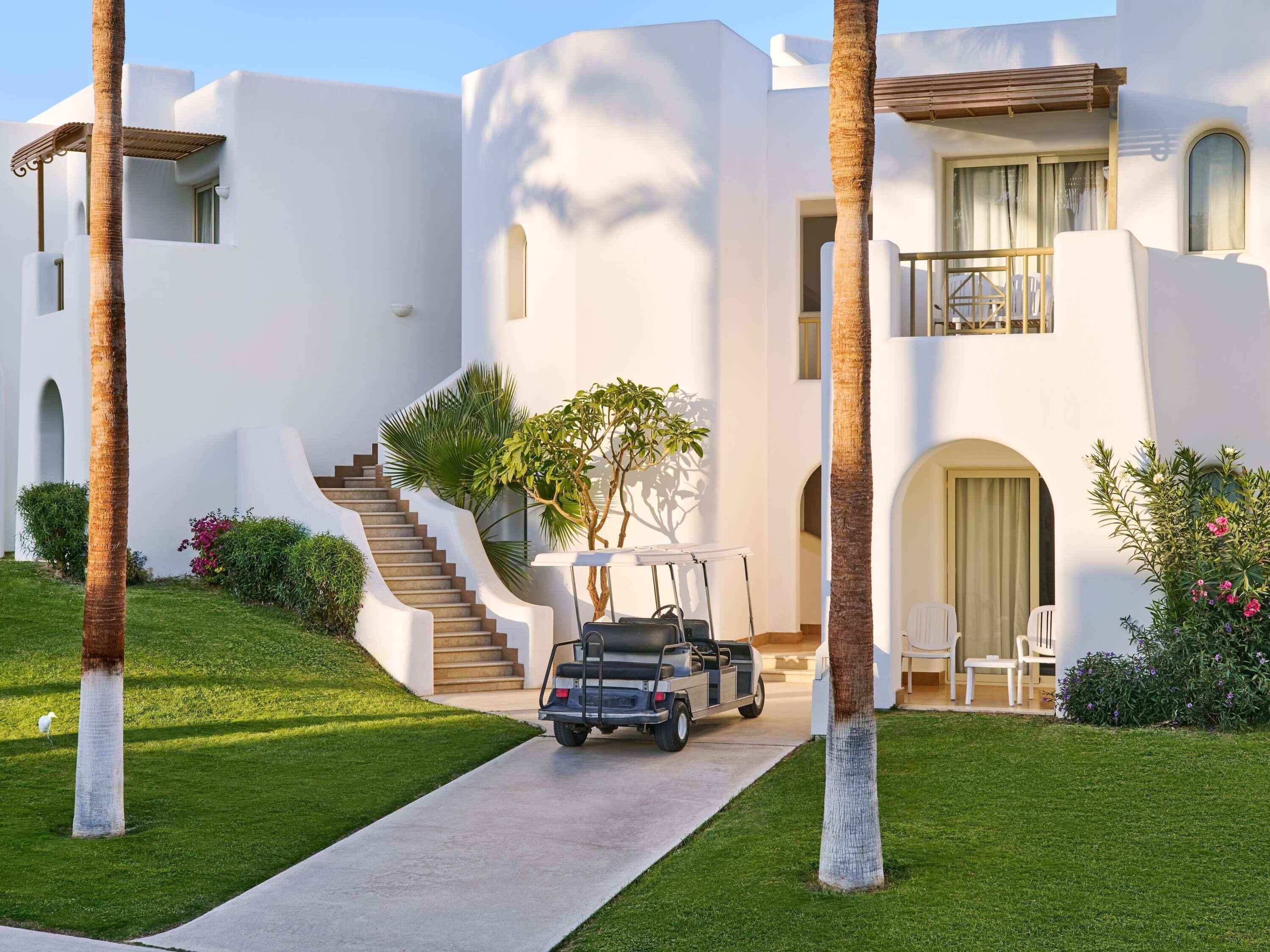 ห้องแฟมิลี่สวีท, หลายเตียง (Palm Wing) | มินิบาร์, ตู้นิรภัยในห้องพัก, โต๊ะทำงาน, ผ้าม่านกันแสง