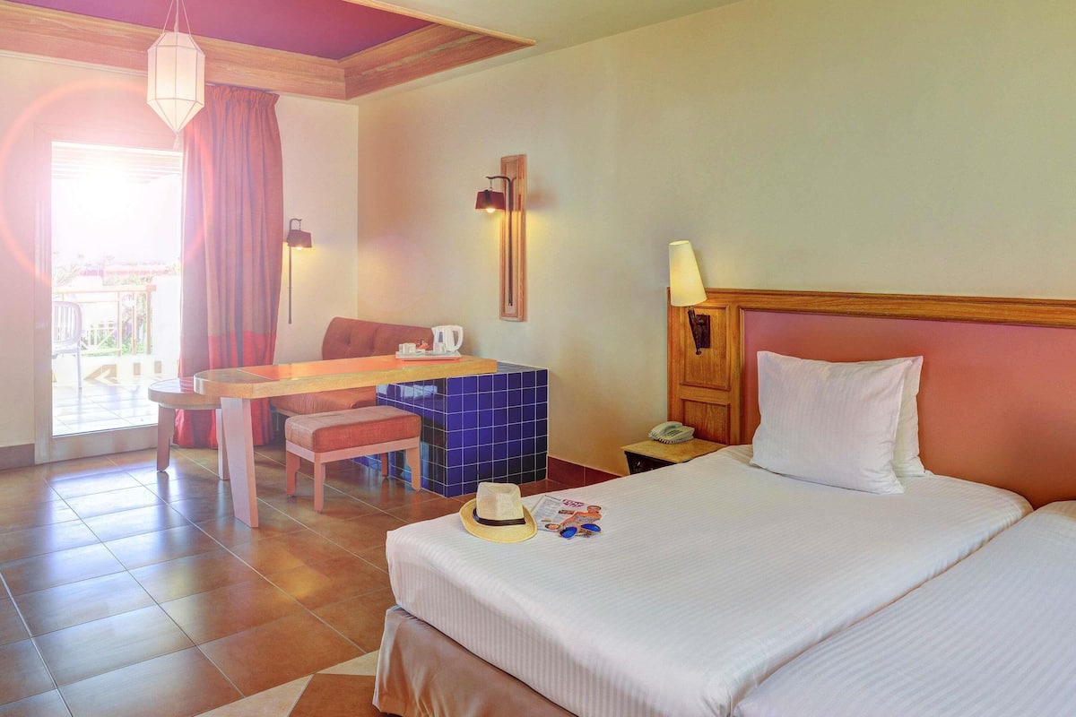 1 Schlafzimmer, Minibar, Zimmersafe, Schreibtisch