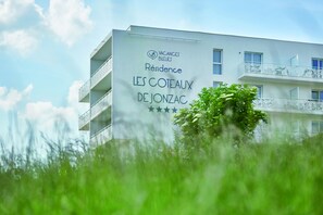 Mặt tiền nơi lưu trú