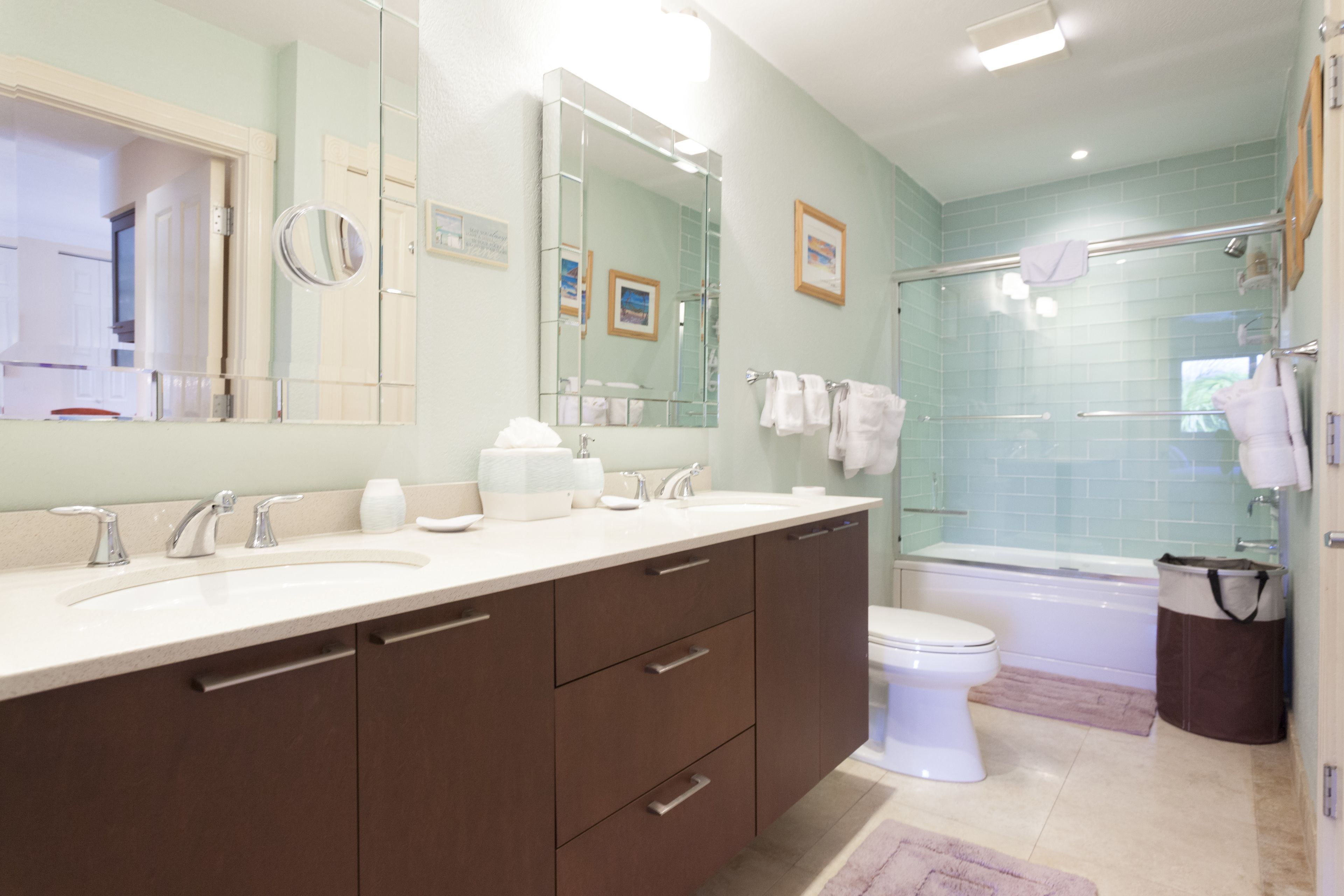 spinnaker 2 bedroom condo 1322 | bathroom | towels