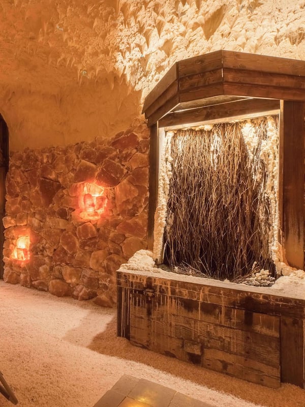 Couples treatment rooms, sauna, hot tub, Turkish bath, body treatments