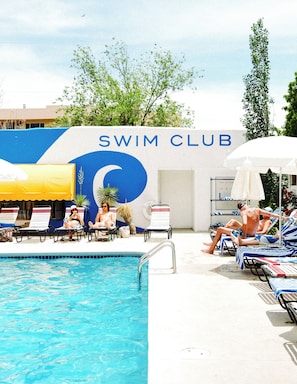 Seasonal outdoor pool, pool umbrellas, sun loungers