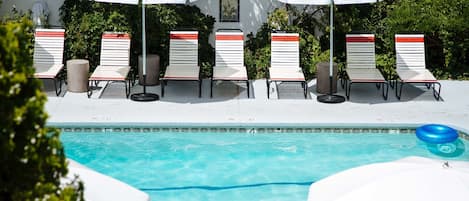 Seasonal outdoor pool, pool umbrellas, sun loungers