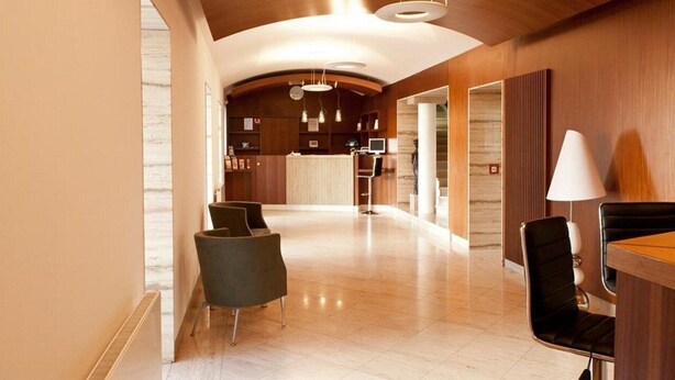 Unclassified image, 1 of 18, button - Hotel Popelka (Prague)