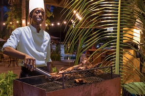 4 restaurants, spécialités Cuisine des Caraïbes