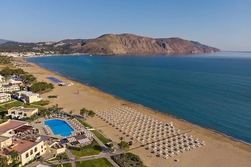Ubicación a pie de playa, vóley playa y bar en la playa